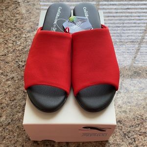 Croft & Barrow red sandals 8.5 NWT